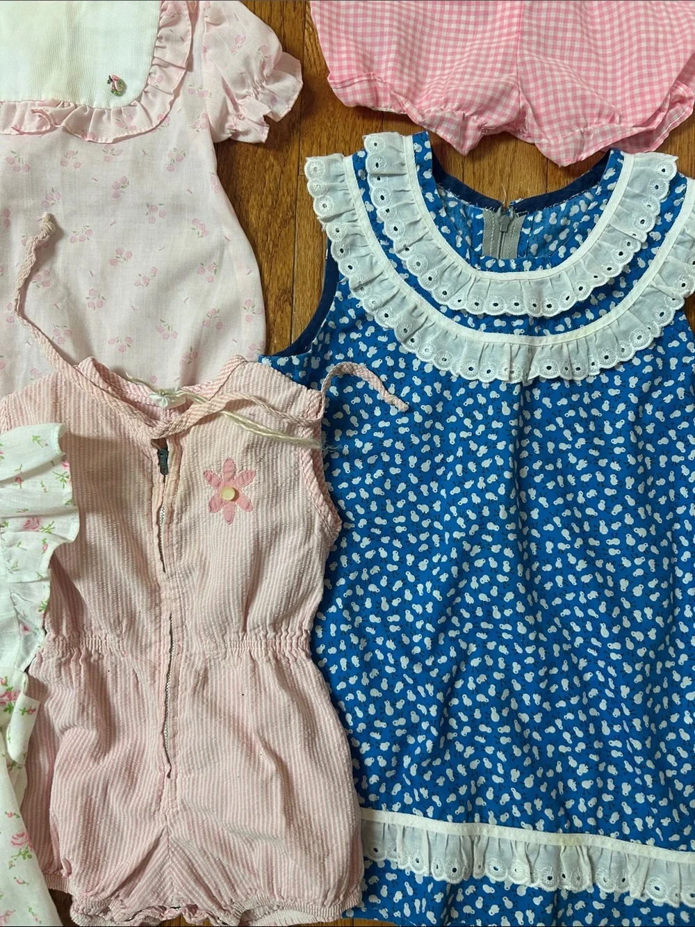 Bundle of Vintage Baby Girl Clothing - Picture 6 of 6